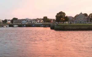 Photo de Galway vue du fleuve Corrib