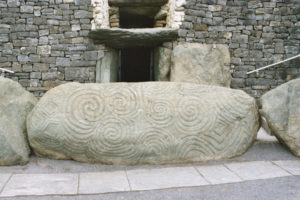 Les triskells du site de Newgrage : un des symboles celtiques par excellence